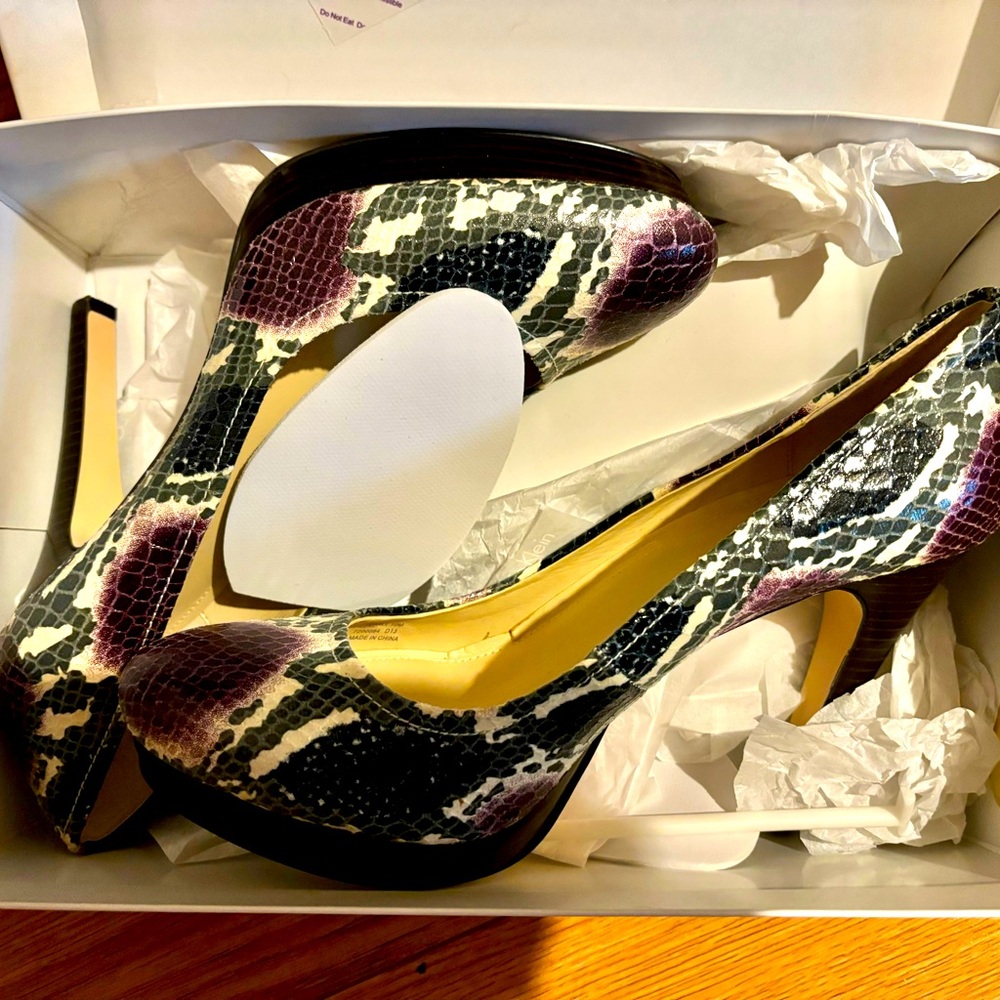 Calvin Klein pumps